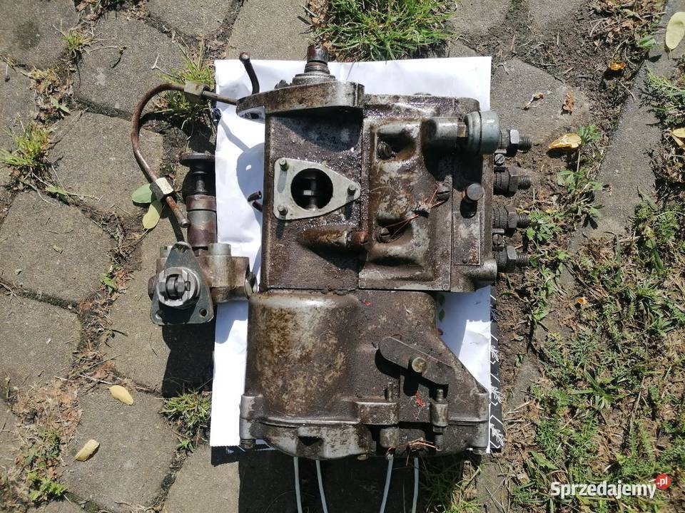 Sprzedam pompe paliwa Ursus c 360 Puławy sprzedam