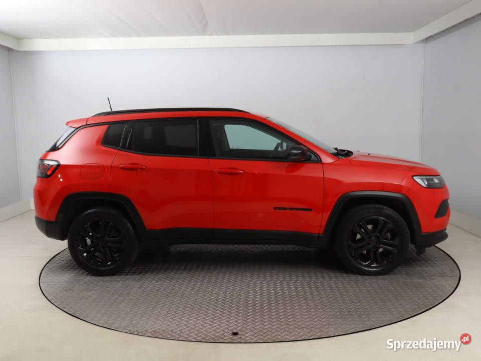 Jeep Compass 15 Turbo eHybrid światła LED