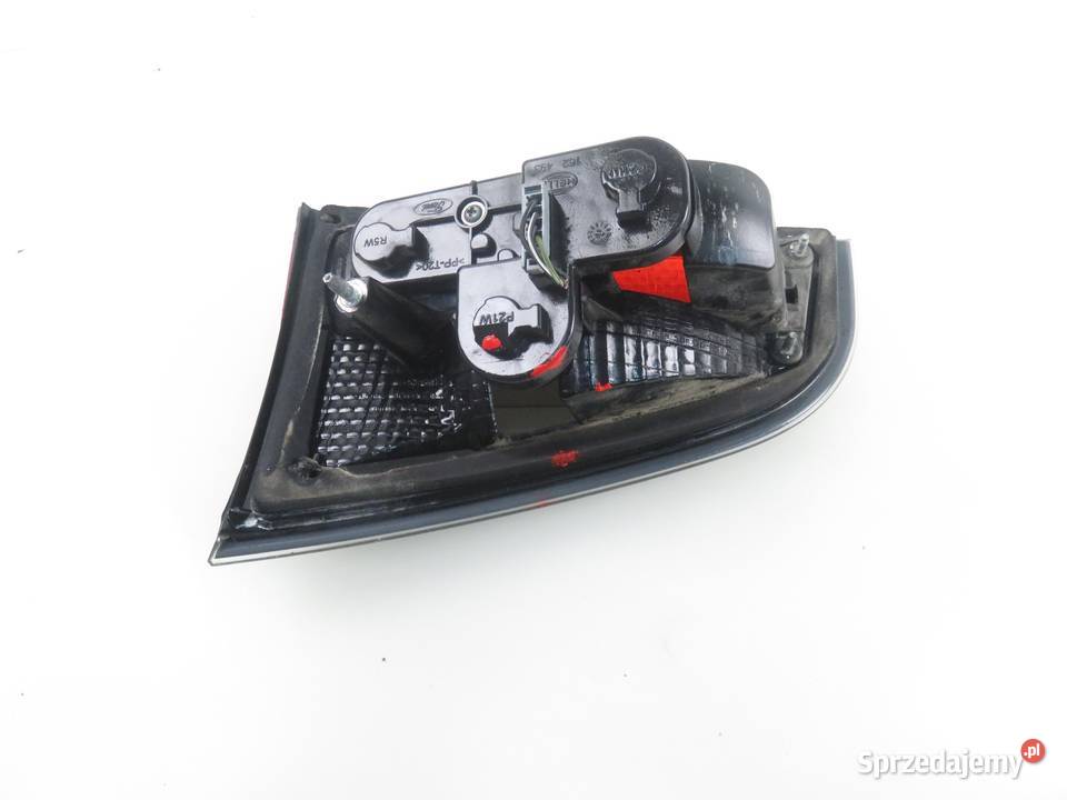LAMPA LEWA TYLNA KLAPA FORD S I WA6