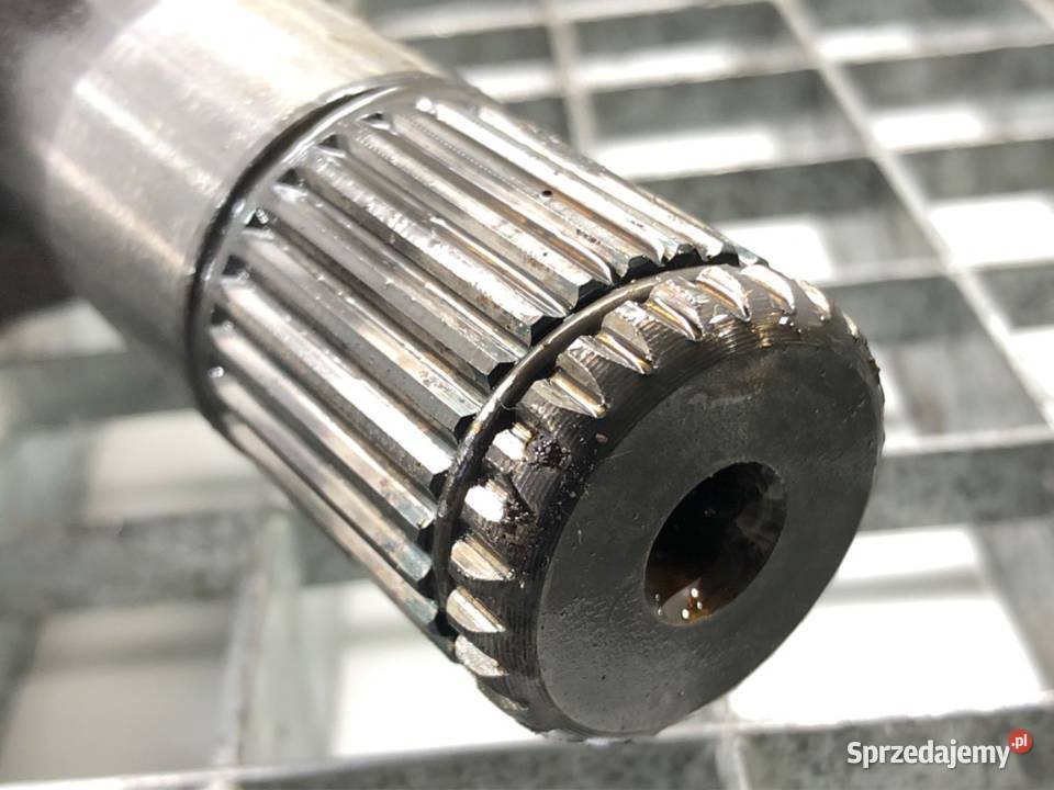 PÓŁOŚ LEWY PRZÓD OPEL ZAFIRA C 20 165 PRZEGUB osobowe Części samochodowe