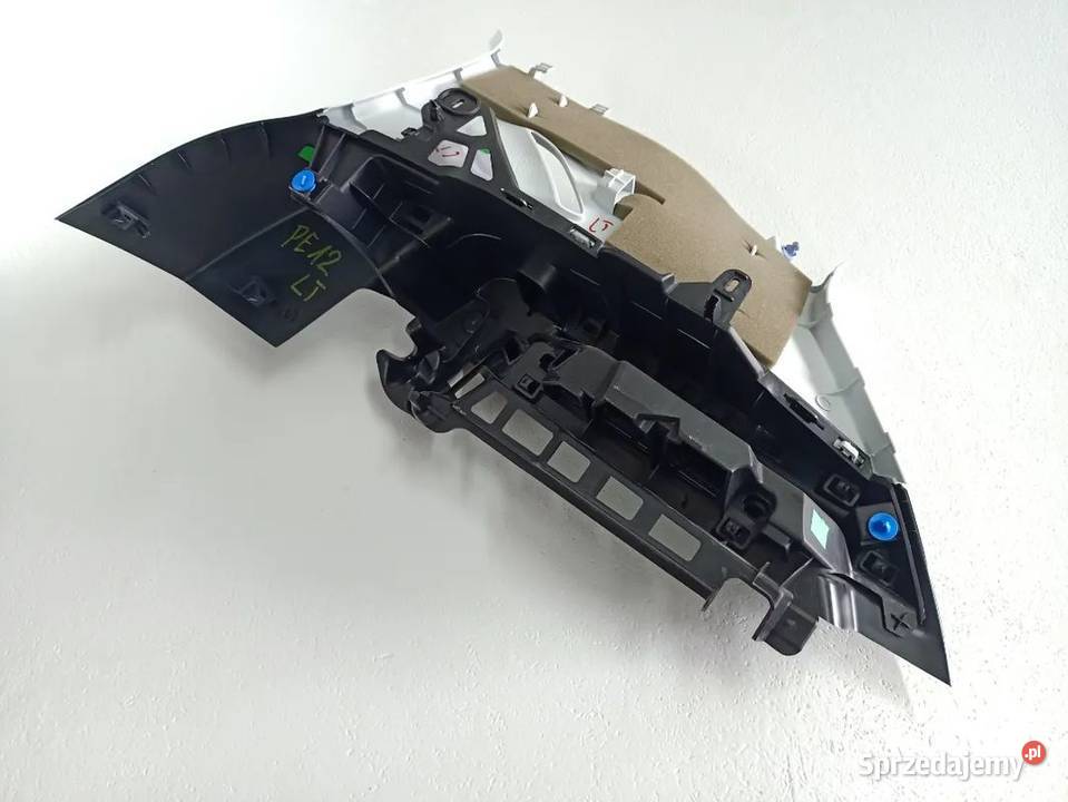 PEUGEOT 308 II T9 HB 16R OSŁONA SŁUPKA MOCOWANIE Motoryzacja