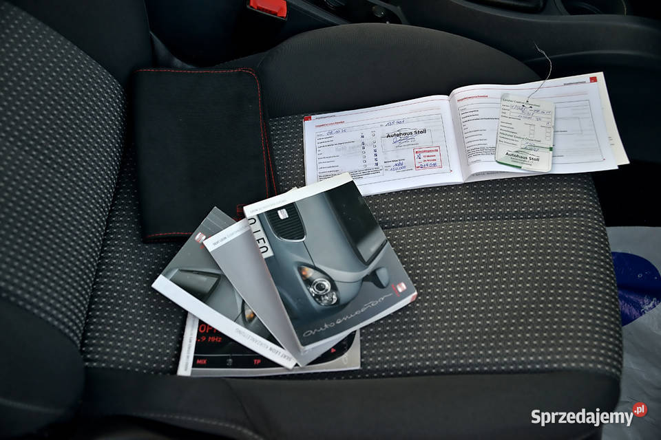 Seat Leon 14 benzyna 86 klima 100 sprawnaPDC autoalarm Humniska sprzedam