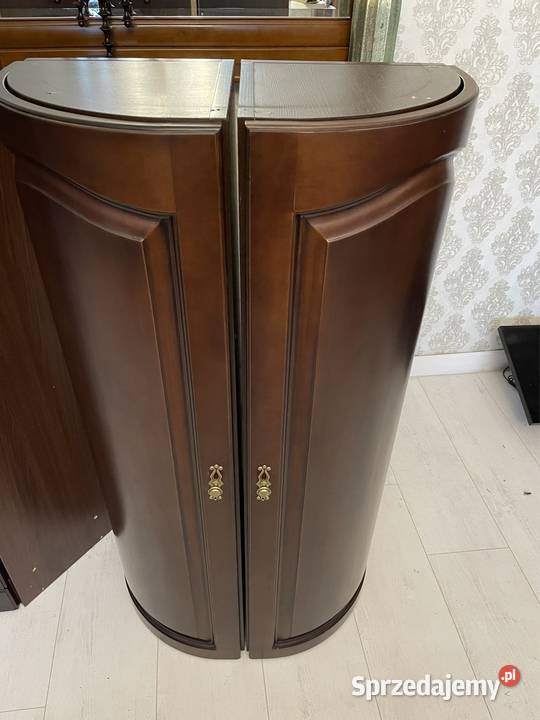 Piękna witryna drewniana Żary