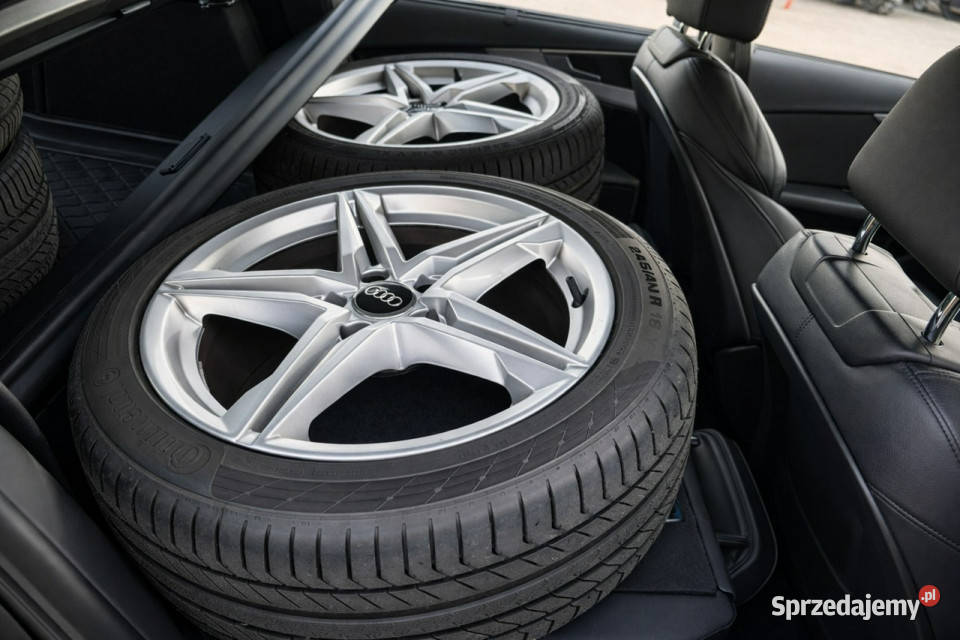 Audi A4 Avant B9 2015 szary Sadlno sprzedam