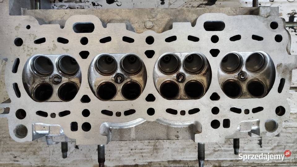 Głowica Ford Puma 1416 benzyna osobowe