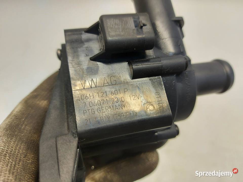 Audi A7 II 4K8 4M0 TFSI POMPA WODY 06H121601P