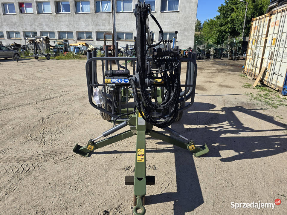 Przyczepa leśna do zrywki FARMA T6 żuraw C42 warmińsko-mazurskie Rudolfowo