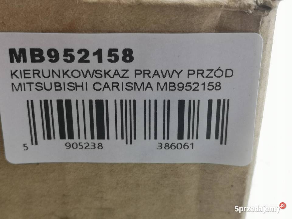 KIERUNKOWSKAZ PRAWY PRZÓD MITSUBISHI CARISMA osobowe