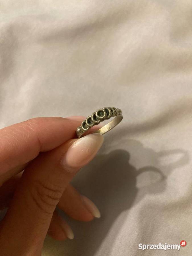 Srebrny pierścionek vintage srebro Pierścionki Nisko sprzedam