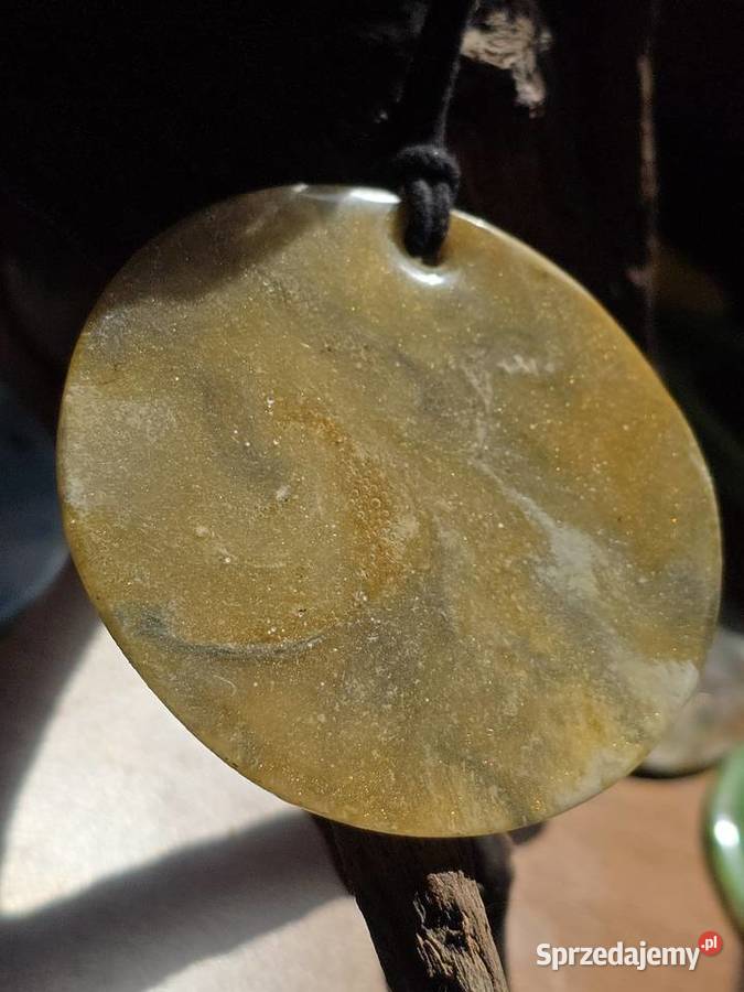 Naszyjnik z żywicy epoksydowej wisior kamień Legnica