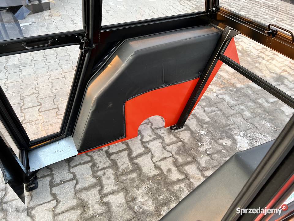 Kabina do ciągnika URSUS C330 C360 MF T25 nieuszkodzony Kruszwica