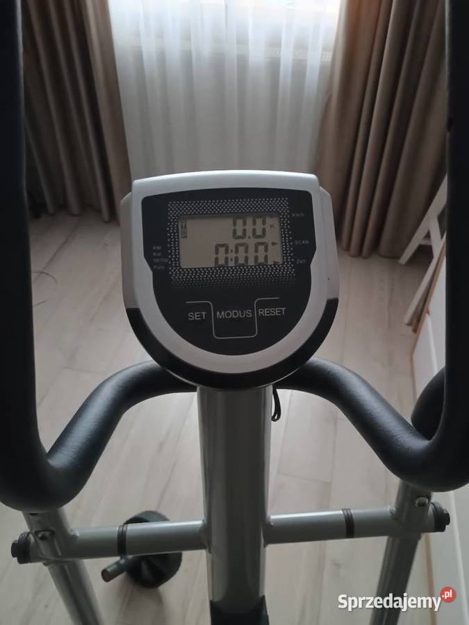 Trenażer eliptyczny