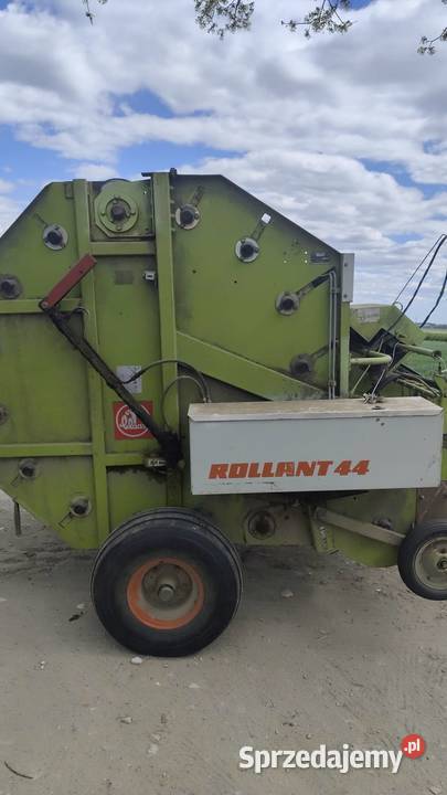 Prasa Claas Rolland 44 stan Stara Kornica