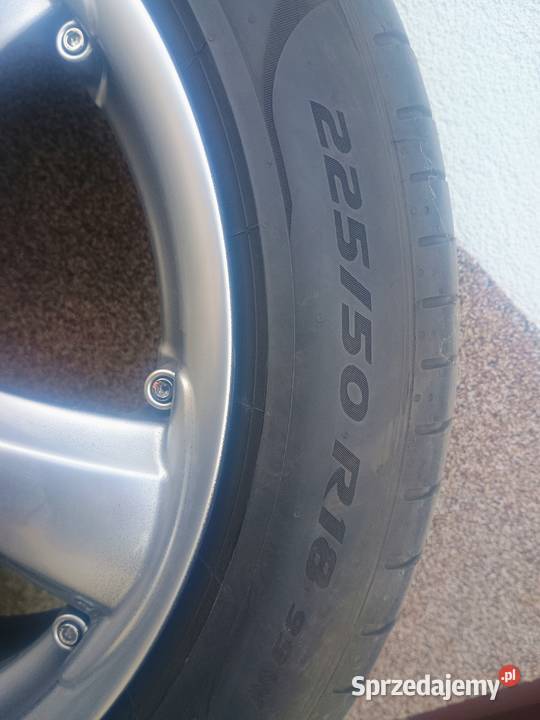 Komplet felg z oponami marki Pirelli do Średnica 18" Samochodowe świętokrzyskie Skalbmierz