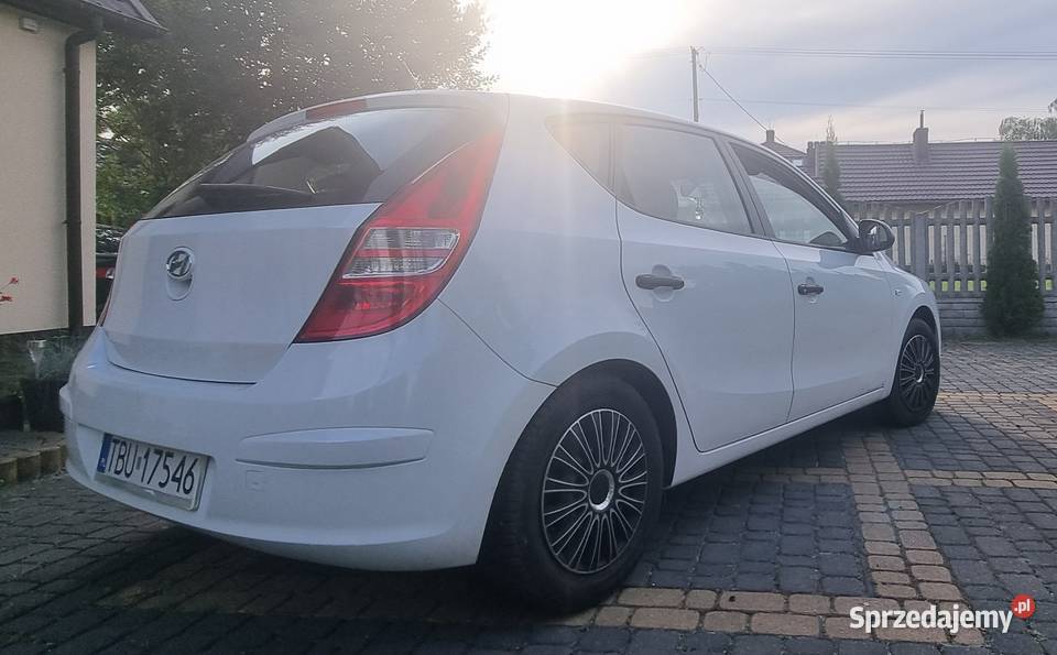 Hyundai i30 2009 14B Przebieg 220 Super stan 109KM świętokrzyskie sprzedam