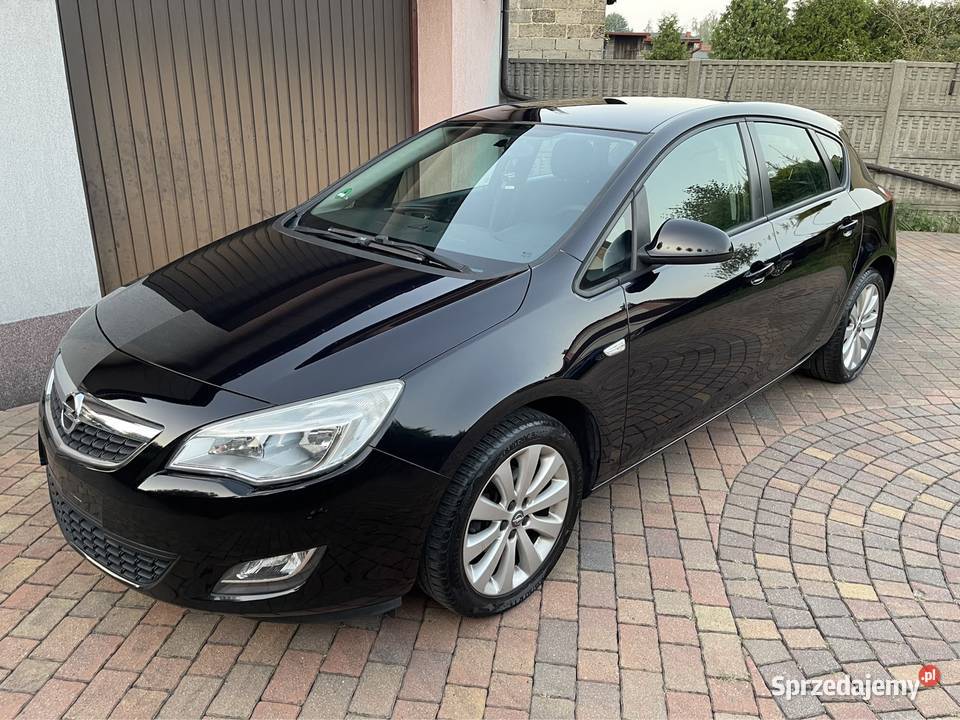 Opel astra J 16 benzyna klima Alu piękne auto śląskie Częstochowa