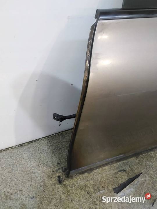 DRZWI LEWE TYŁ W118 MercedesBenz CLAklasa II sprzedam