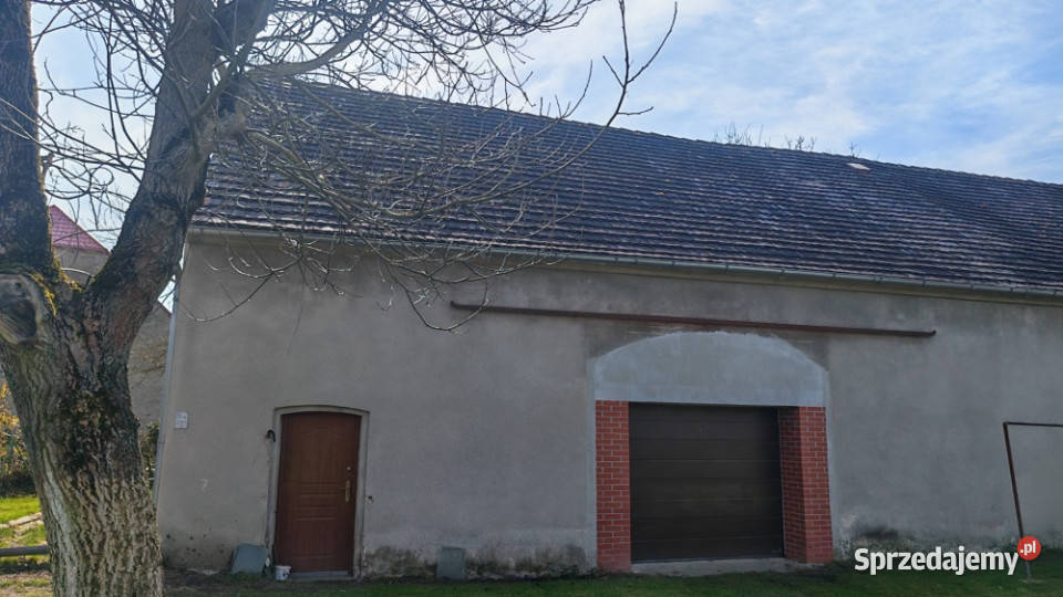 Sprzedam dom w spokojnej okolicy niedaleko lasu Trójca