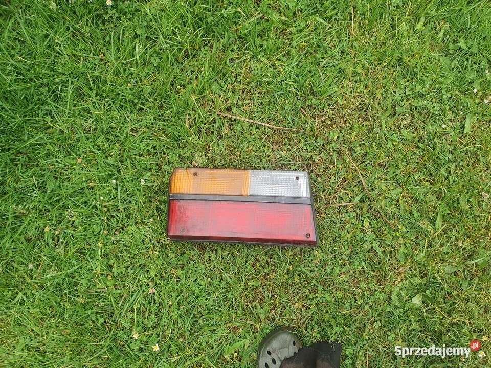 Lampa tylna lewa Dacia 1310 kompletna małopolskie Kraków sprzedam