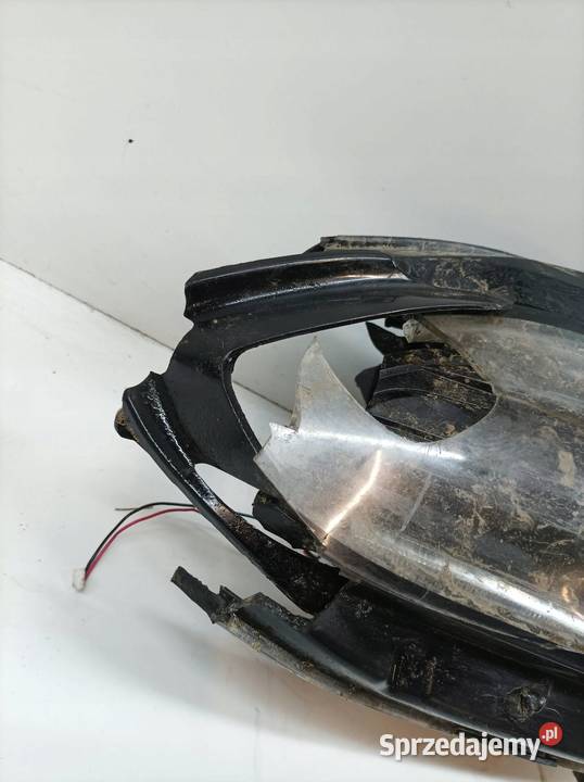 LAMPA PRZÓD PRAWA USZKODZONA Dodge Charger VII świętokrzyskie