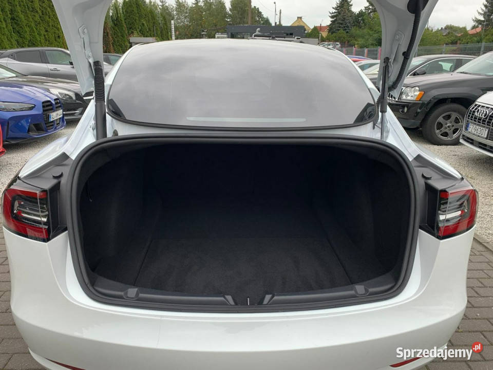 Tesla Model 3 Autopilot Kamery Białe Wnętrze Baranowo