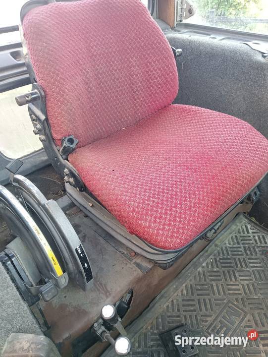Masseyy Ferguson 675 Zabiele