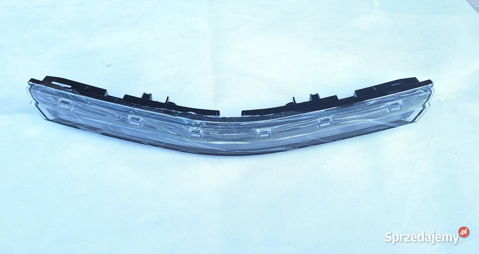 Lampa pozycyjna przód środkowa cf moto 850 1000 Gostynin