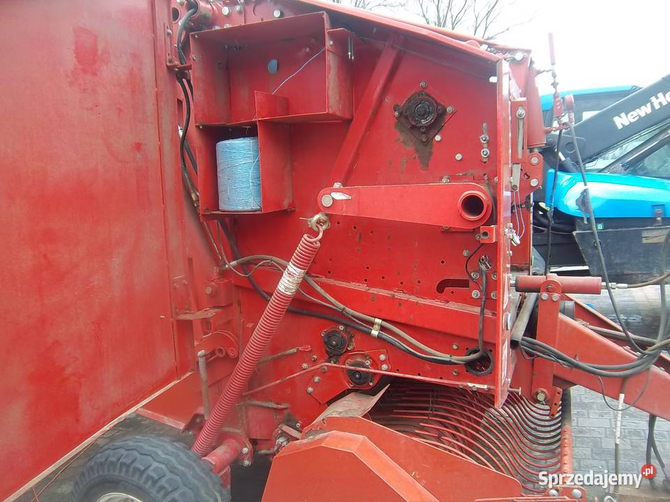 Prasa rolująca belująca okrągła rolka Feraboli