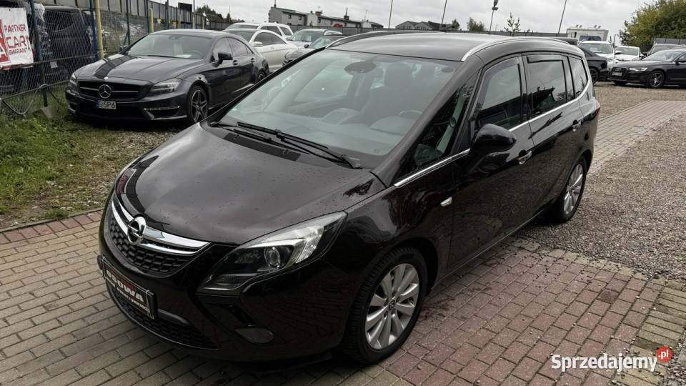 Opel Zafira 14 turbo gaz pół skóry ledy xenon Gdańsk