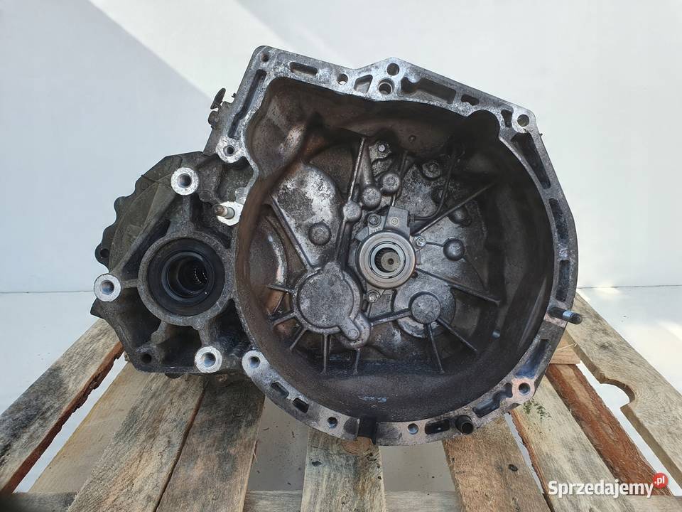 Suzuki SX4 SX4 16 DDIS SKRZYNIA BIEGÓW 69K2 Części samochodowe Janów