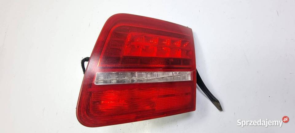 LAMPA W KLAPE PRAWA AUDI S8 D3 LIFT A8 osobowe