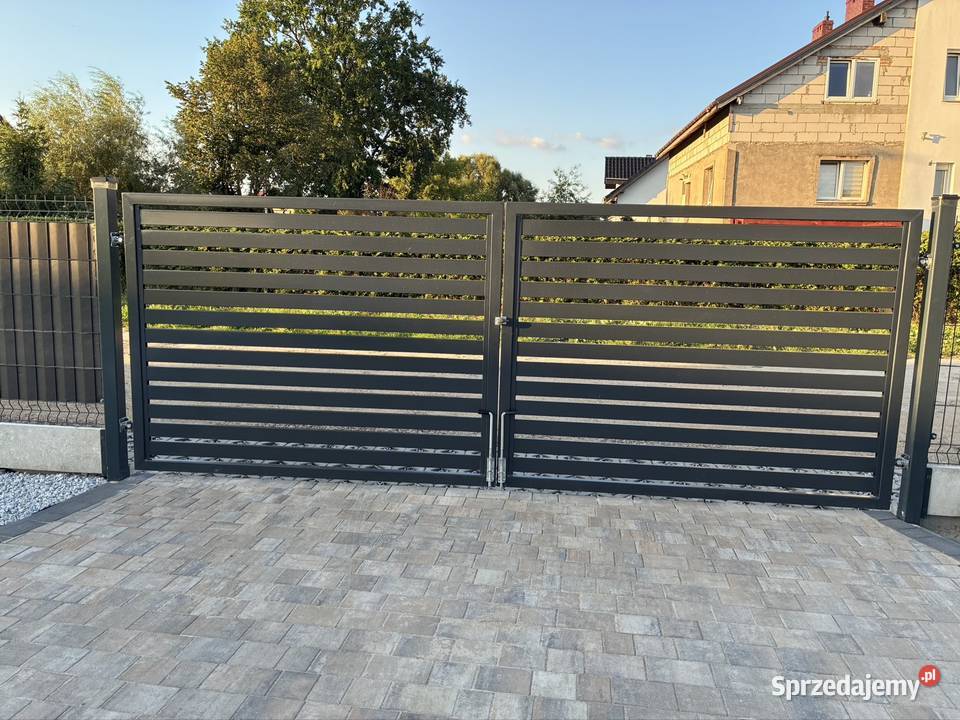 Brama dwuskrzydłowa w kolorze antracyt Gorzów Wielkopolski