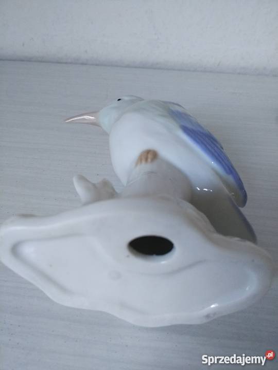 Piękny ptak z porcelany Ropa