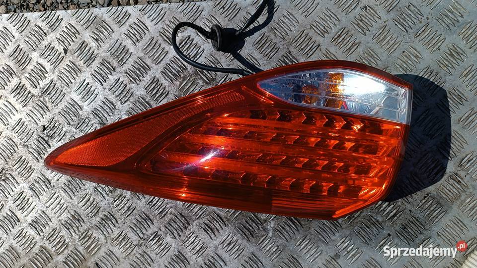LAMPA PRAWA TYŁ TYLNA HYUNDAI I40 KOMBI LED 11 Radłów