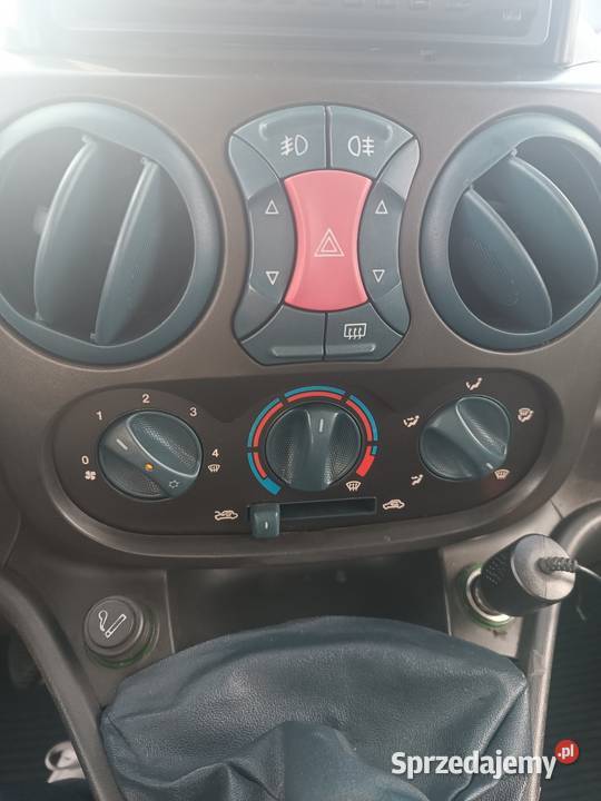 Fiat Doblo 12 benzyna klimatyzacja 2002r Pecna