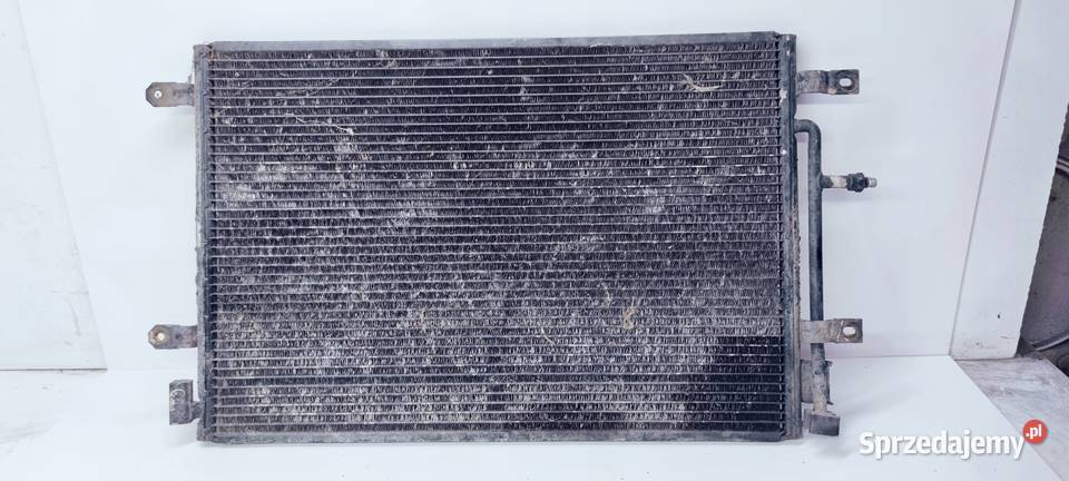 CHŁODNICA KLIMATYZACJI AUDI A4 B7 8E0260401H Przystajń