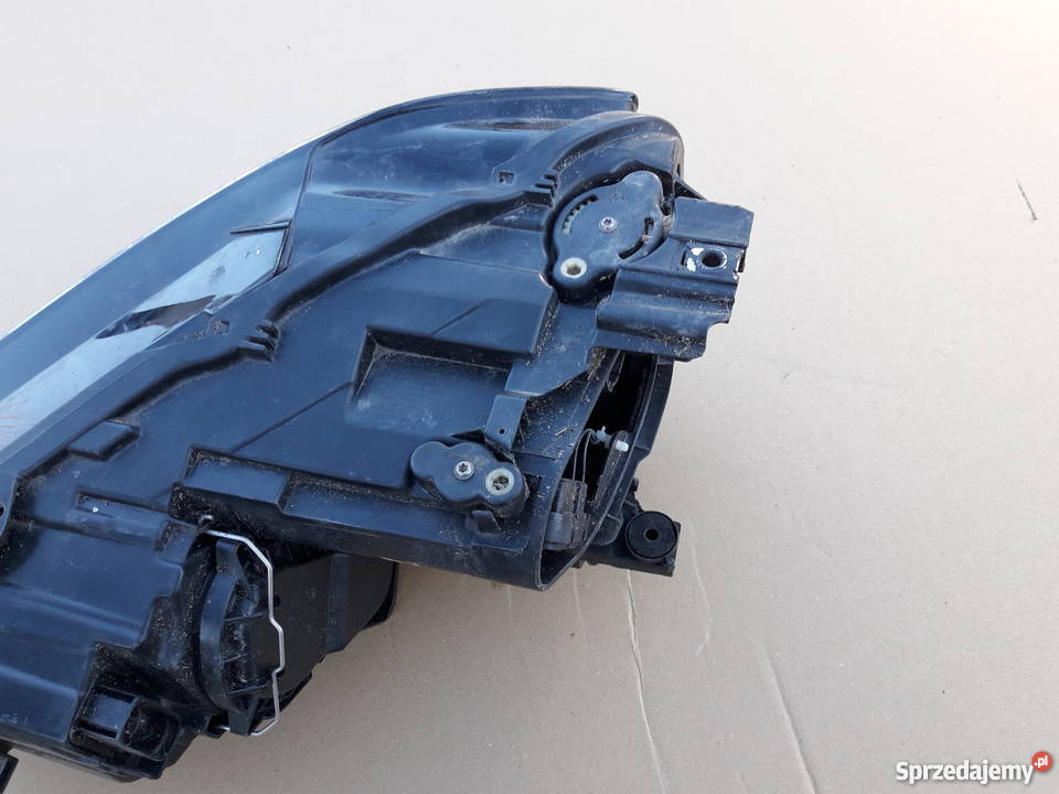 VW SPORTSVAN REFLEKTOR LAMPA PRZEDNIA PRAWA lubuskie