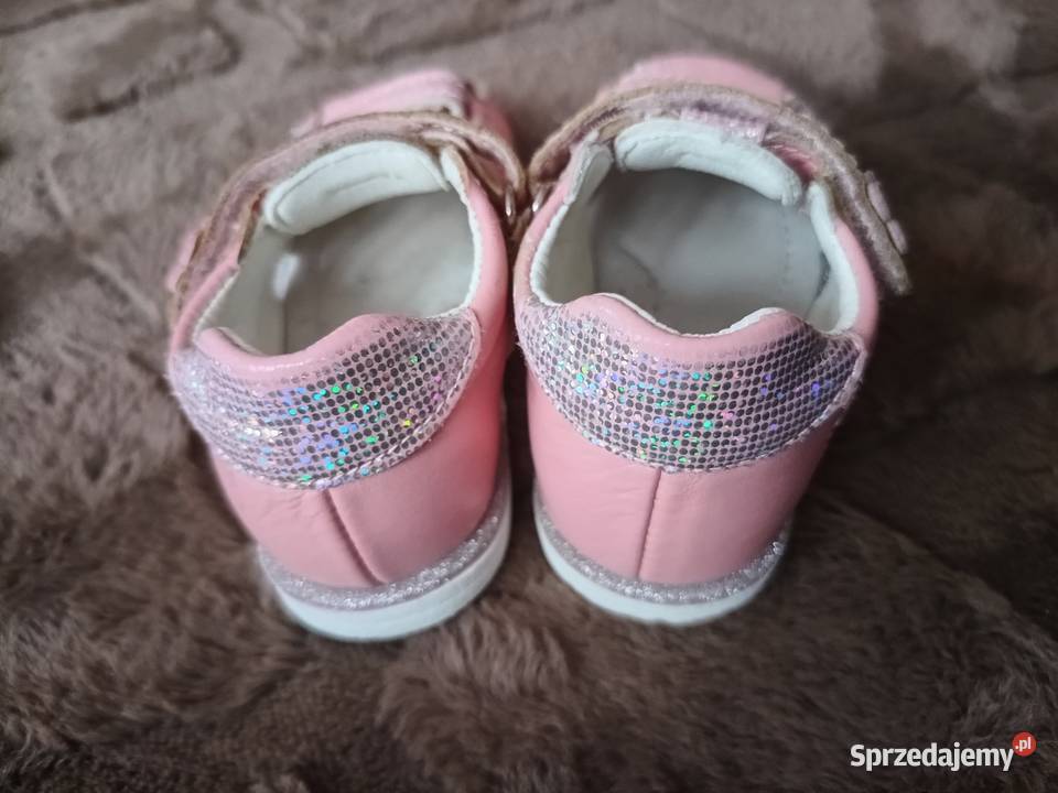 Sandałki skórzane dziecięce 23 Śrem