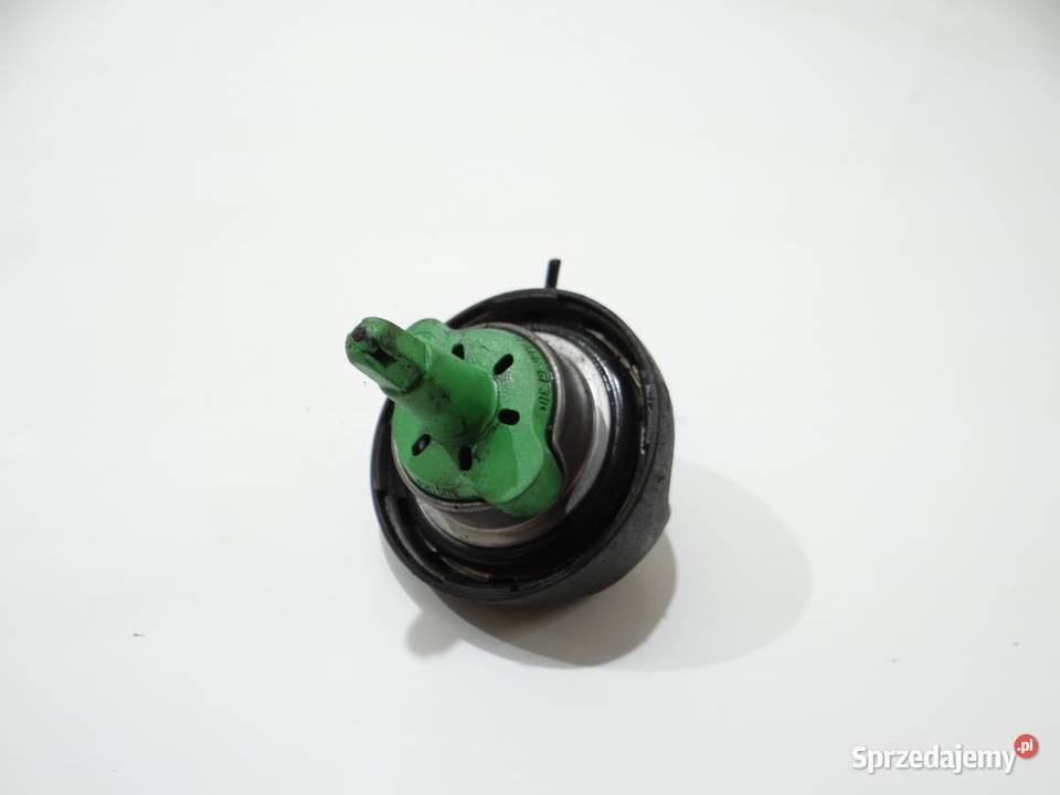 KOREK WLEWU PALIWA BMW E60 E61 4295700 lubelskie Strzyżewice