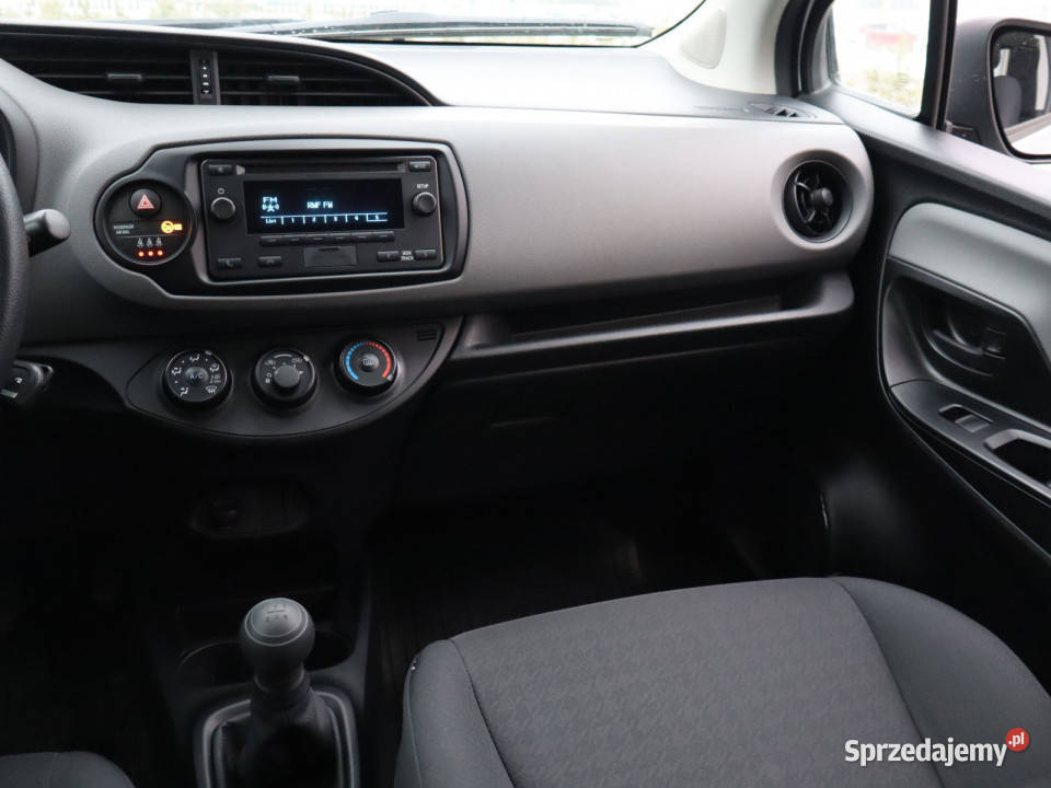 Toyota Yaris 10 VVTi radio Piaseczno