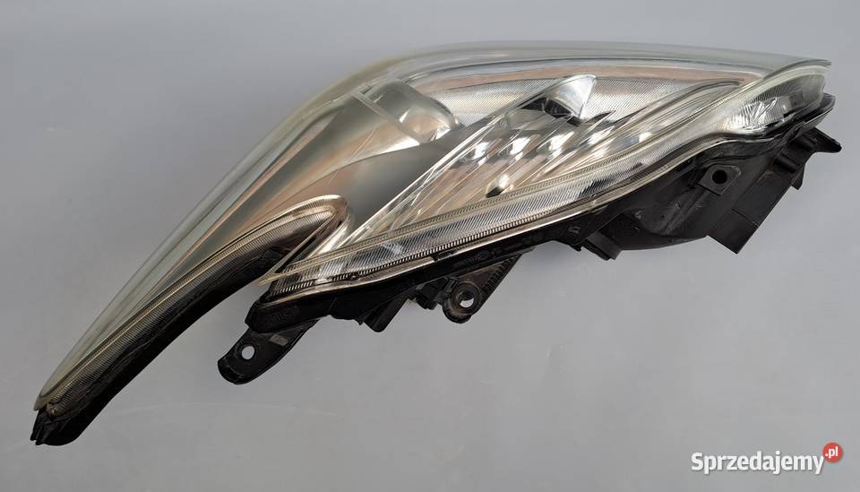 TYTUŁ OGŁOSZENIA LAMPA PRAWA PRZÓD TOYOTA PRIUS Mielęcin sprzedam