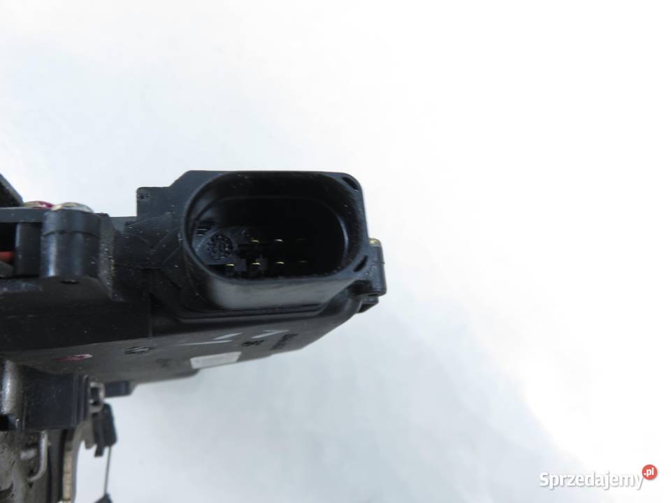 ZAMEK LEWY TYLNY AUDI A2 8Z0 8Z0839015D