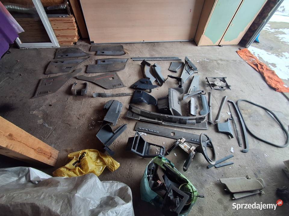 Peugeot 205 oś tylna drzwi tapicerka plastiki Belki zawieszenia