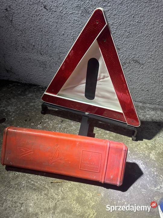 TRÓJKĄT OSTRZEGAWCZY UNIWERSALNY DO AUTA Gliwice