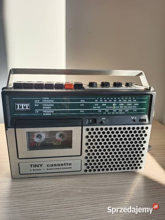 Radiomagnetofon ITT  Thiny 109