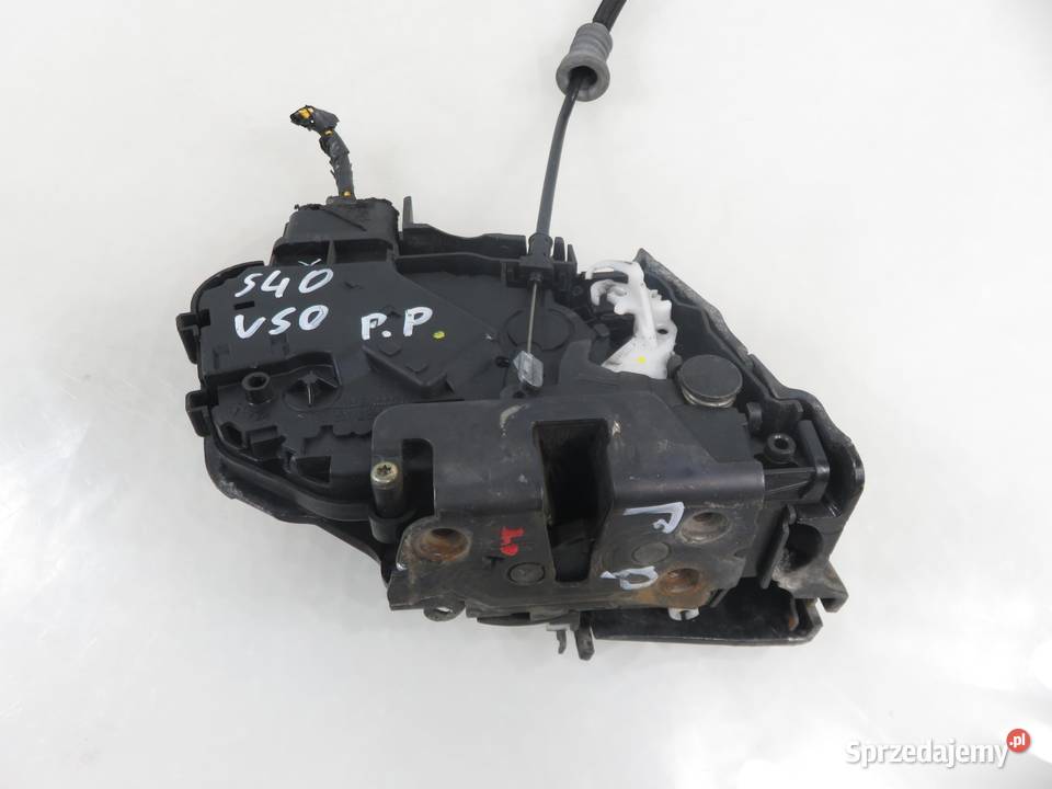 ZAMEK PRAWY PRZEDNI VOLVO V50 MW 30699444 osobowe