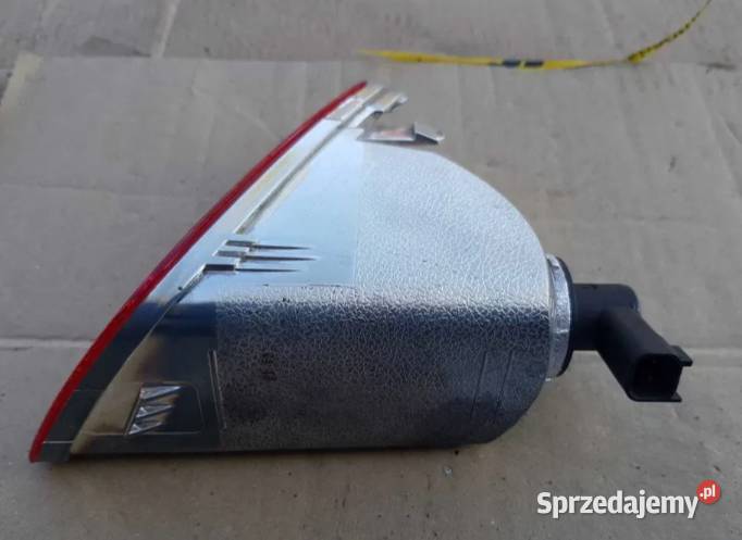Lampa przeciwmgielna prawa FORD FIESTA MK8 Częstochowa