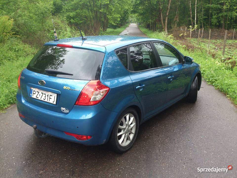 KIA CEED 16 CRDI 2009 90 LIFT światła przeciwmgłowe Biedrusko