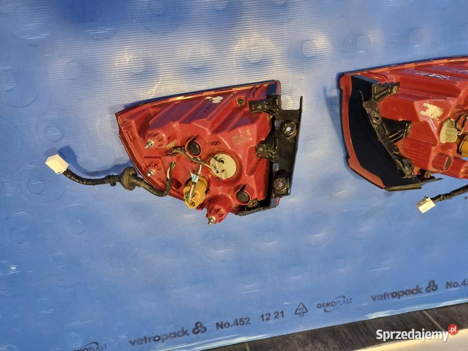 LAMPY TYŁ W BŁOTNIK LED PRAWA LEWA KIA NIRO łódzkie
