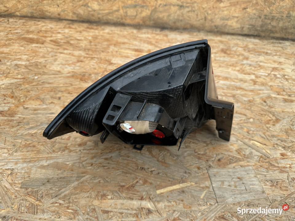 Lampa tył prawa rh skoda Fabia 3 III HB 1418 prawe Sieraków